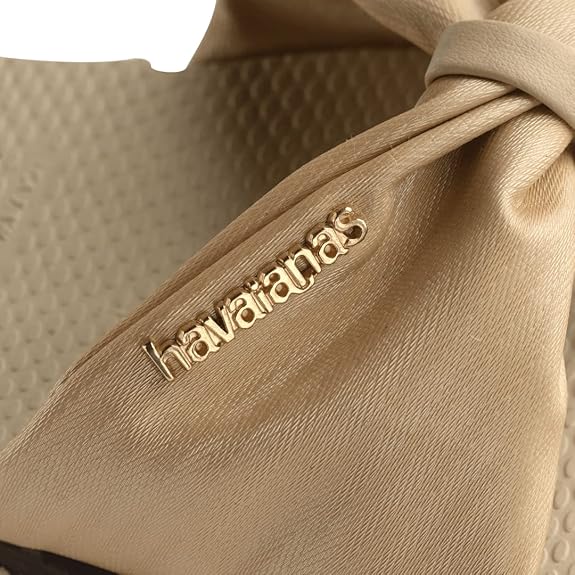 Havaianas Women’s You St. Tropez Lush Sandal – Sand Grey, Size 7/8